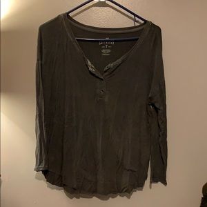 American Eagle shirt